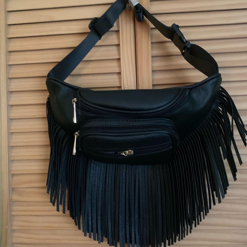 Crossbody fanny pack